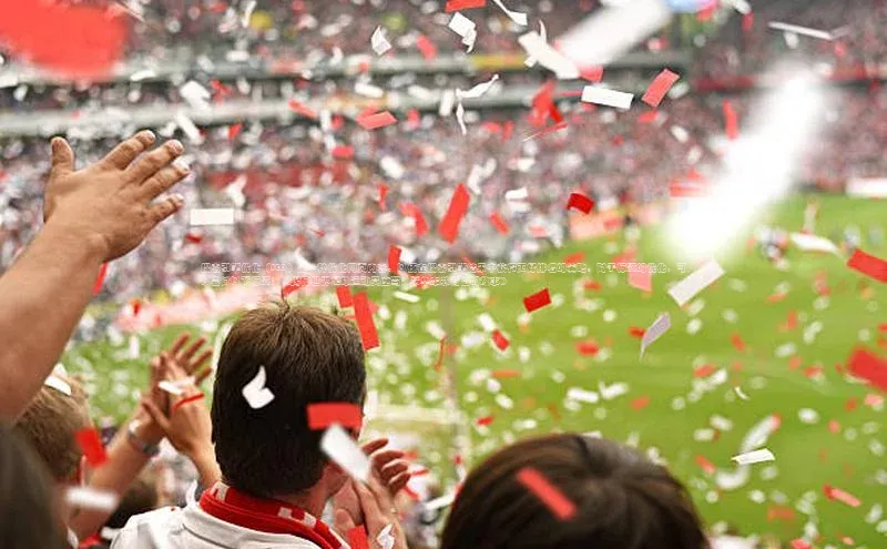 球盟会手机版登录度小满理财搜索引擎优化（SEO）是一种优化网页内容，以便在搜索引擎结果中获得更好排名的策略。对于标题的优化，可以尝试以下标题：《揭秘世界足球运动员座驾：豪华车载背后的故事》