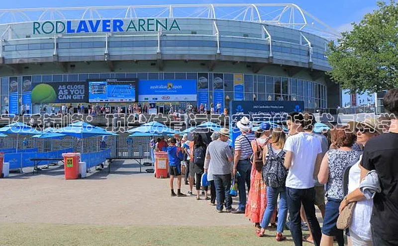 飞跃巅峰：顶尖体育运动赛事的艺术与科学